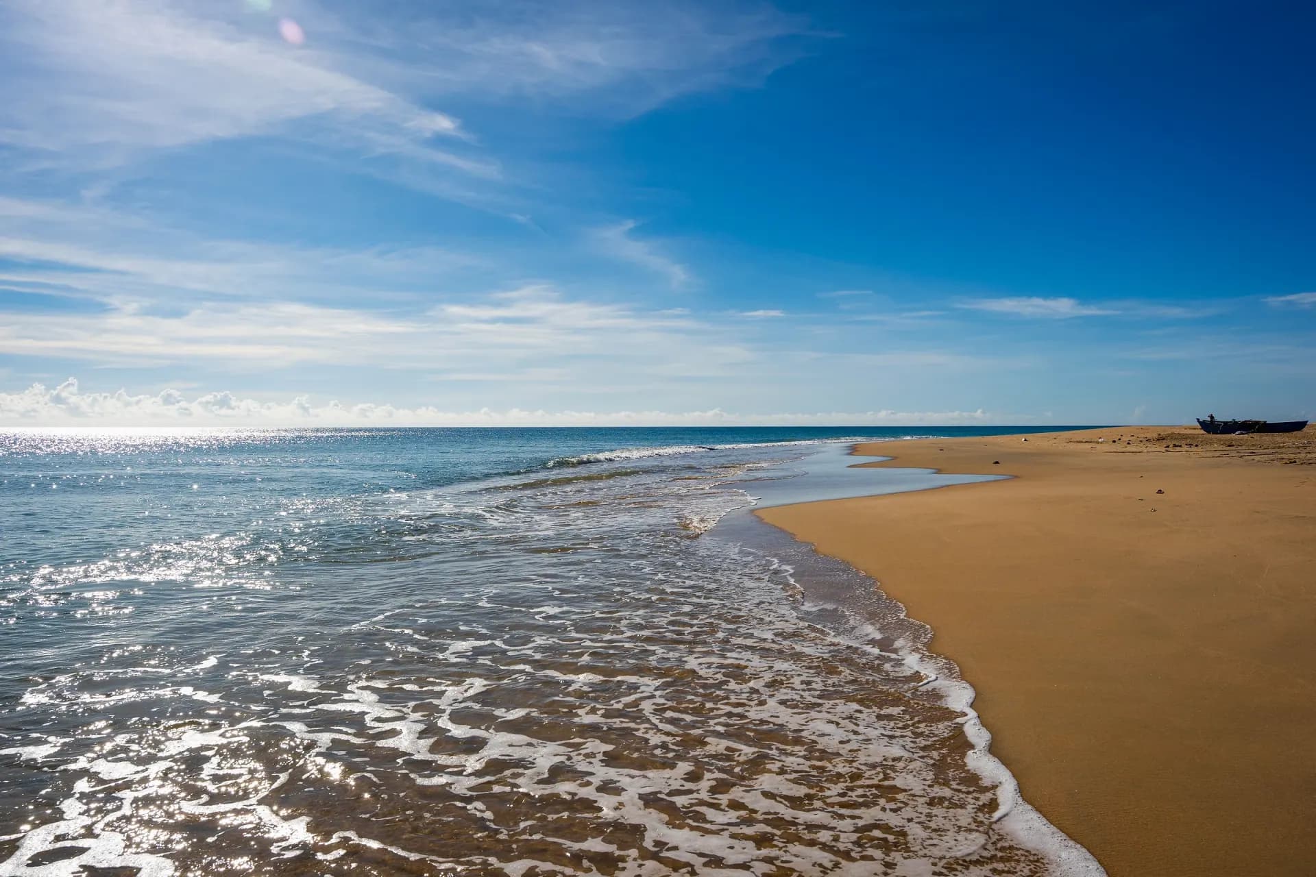 Batticaloa beach in Sri Lanka